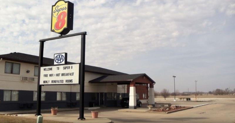 Hotel Super 8 By Wyndham Shenandoah Exterior foto